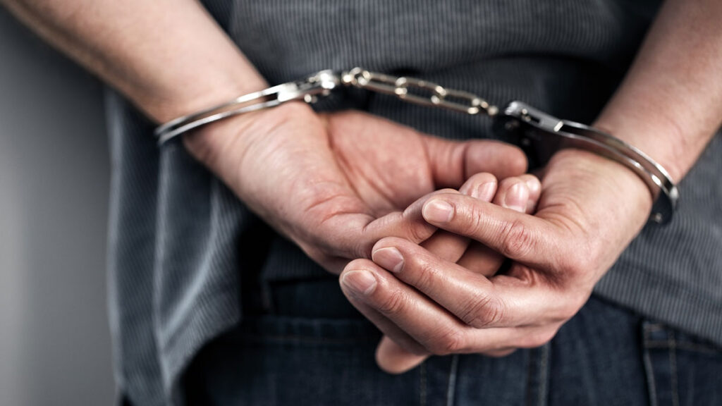 DETENIDO