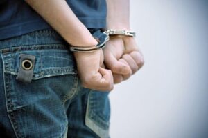 JOVEN DETENIDO