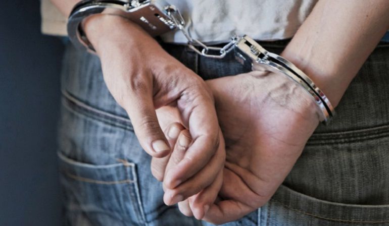 DETENIDO