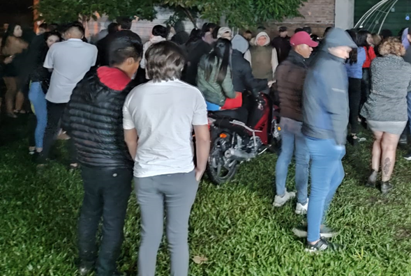 ORAN FIESTA CLANDESTINA