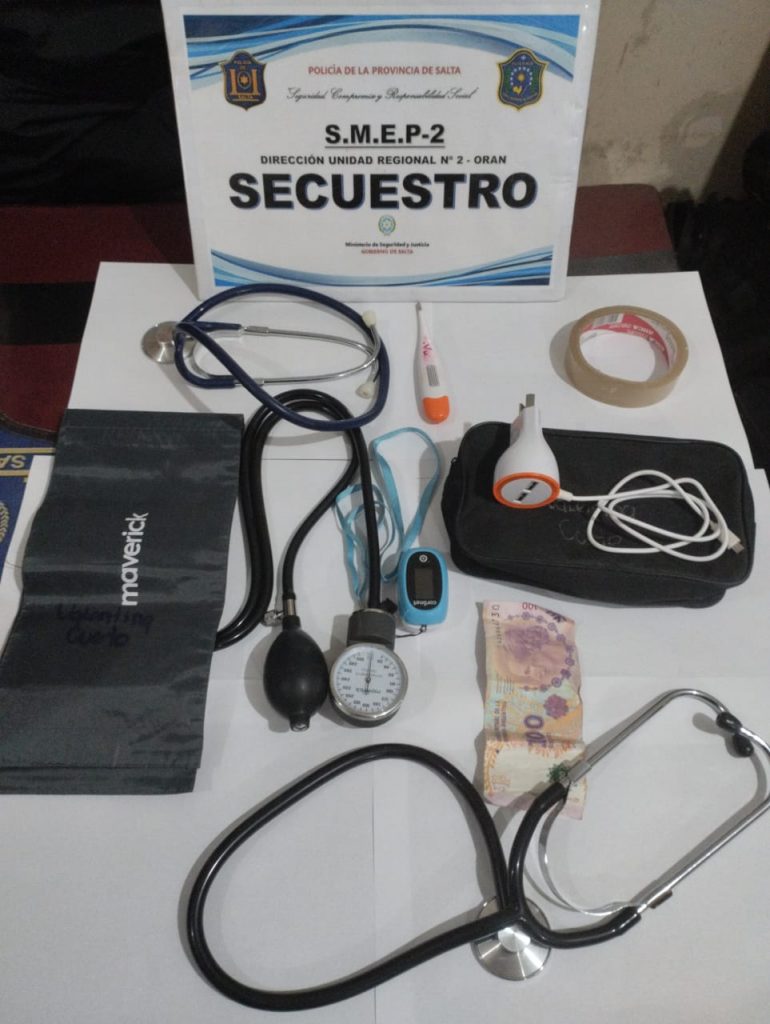 ROBO ENFERMERA