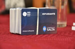 TARJETA ESTUDIANTES