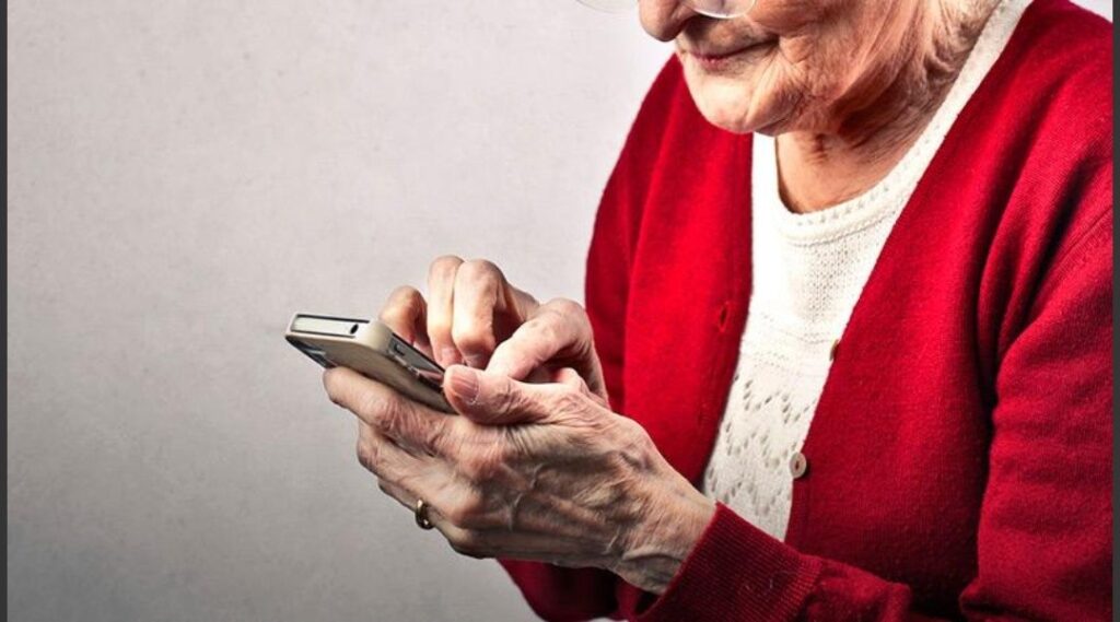 ABUELA DENUNCIA