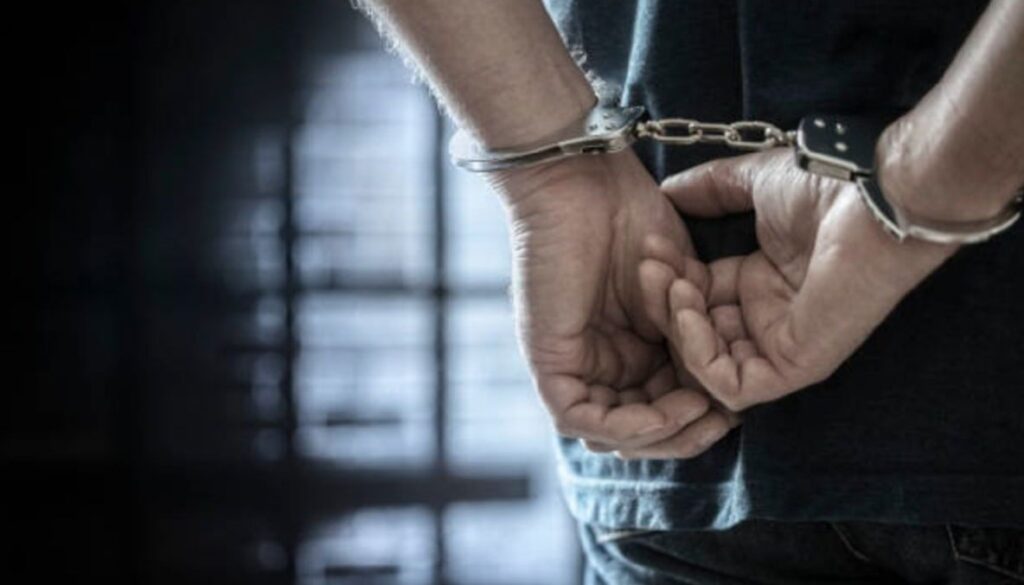 DETENIDO