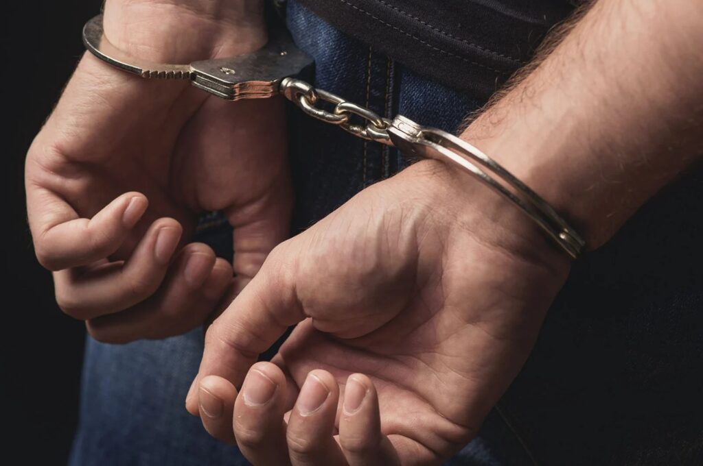 DETENIDO
