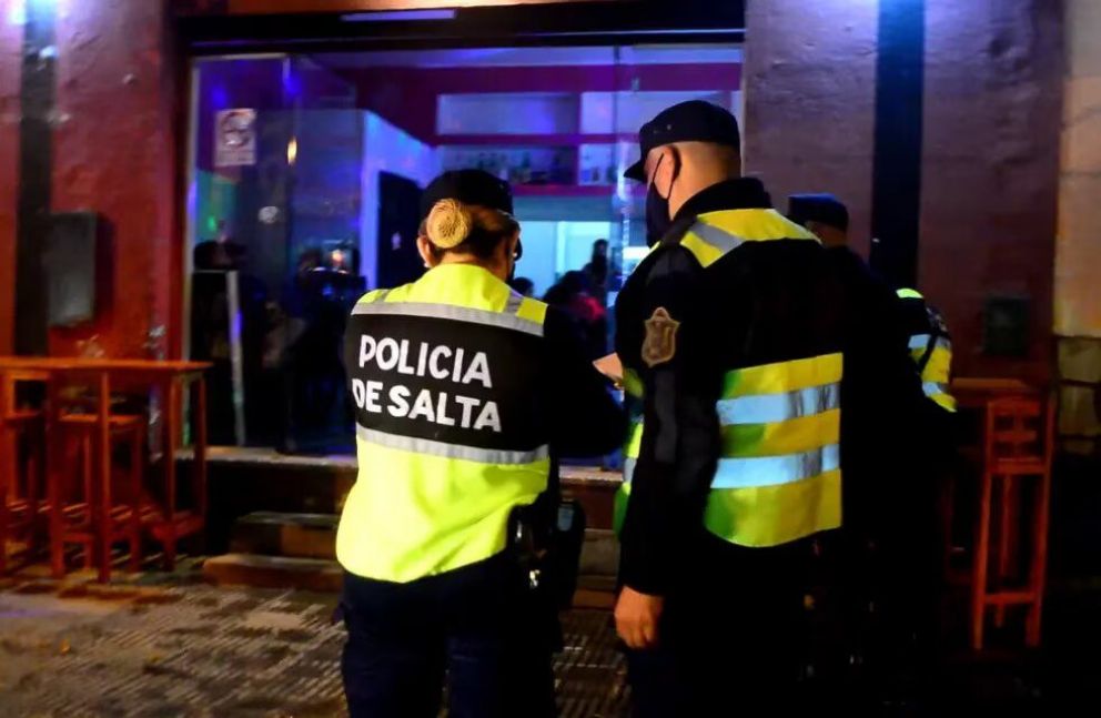 POLICIA