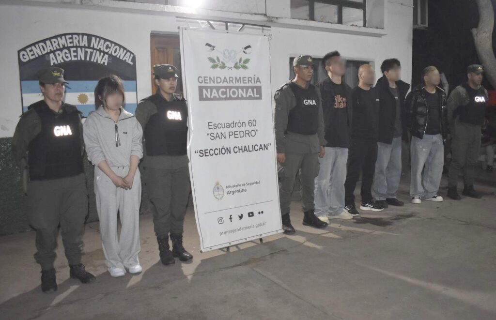 CHINOS EXPULSADOS