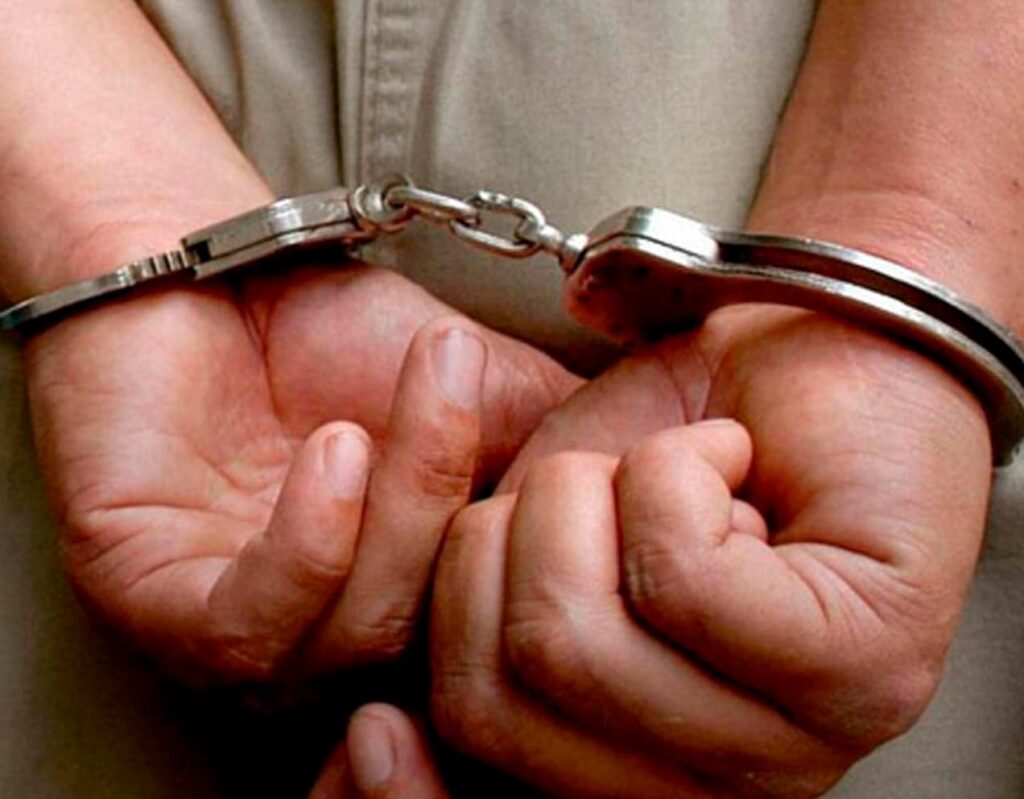 DETENIDO