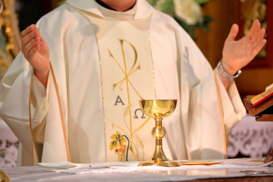 Sacerdote